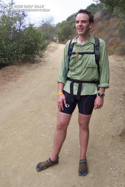 Barefoot trail runner