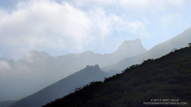 Rock formations on Boney Mountain from the Chamberlain Trail