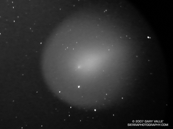 Image of Comet Holmes 17/P taken in the light pollution of the San Fernando Valley, near Los Angeles, on November 13, 2007.