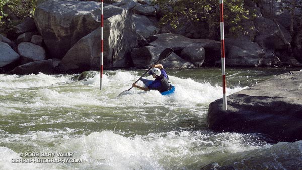 Keith Kishiyama paddling the 9-10-11 sequence on Saturday.