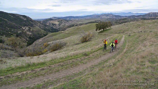 Connector from Las Llajas Canyon to Rocky Peak Rd.