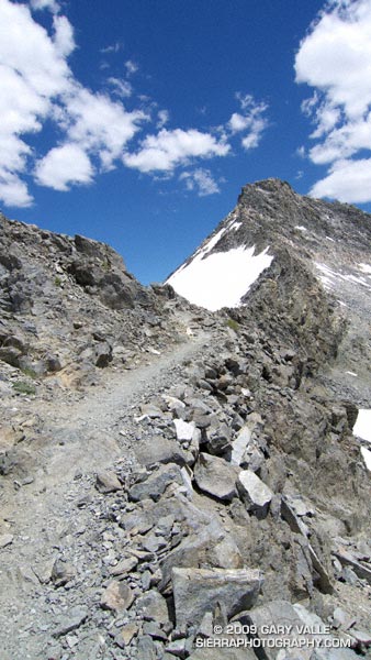 Nearing Glen Pass