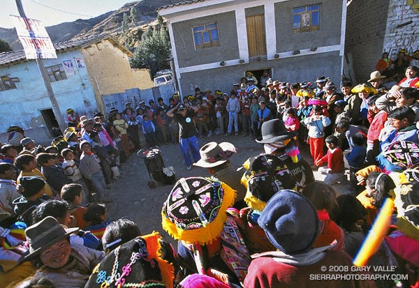 Street performer in the Peruvian village of Tinqui.