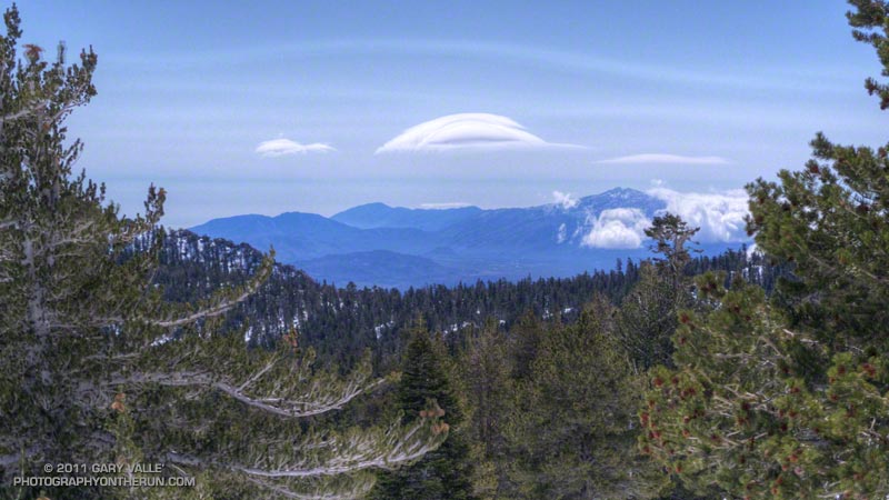 A mountain wave cloud near Toro Peak