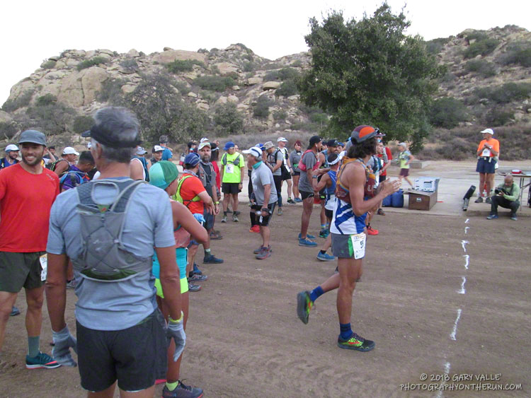 Two minutes until the start of the 2018 Rocky Peak 50K!